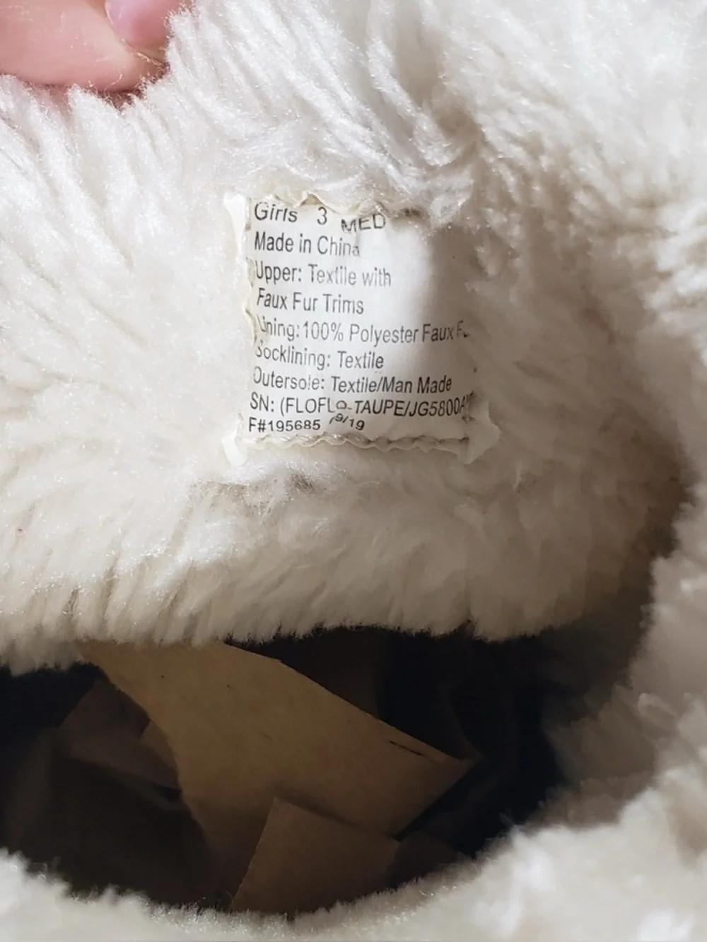 (0008) Girls: 3 Med Unbranded Faux Fur Boots- Y3